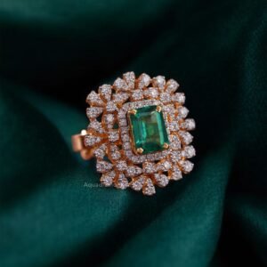Royal Emerald Crest Ring